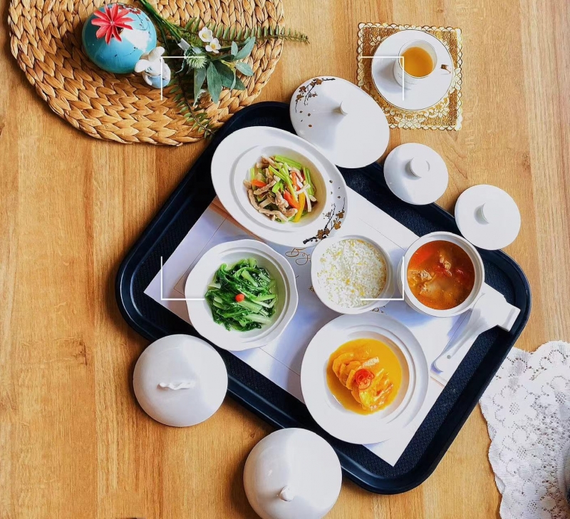 月子膳食